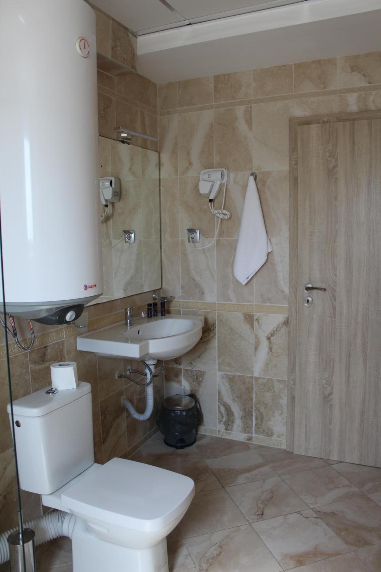 Vemara City Boutique Hotel-Free Parking Várna Kültér fotó